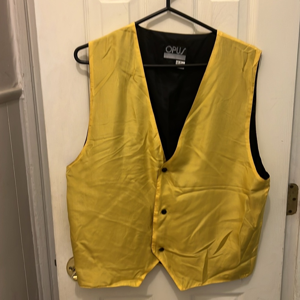 Y2K Vintage Men's Yellow silk vest